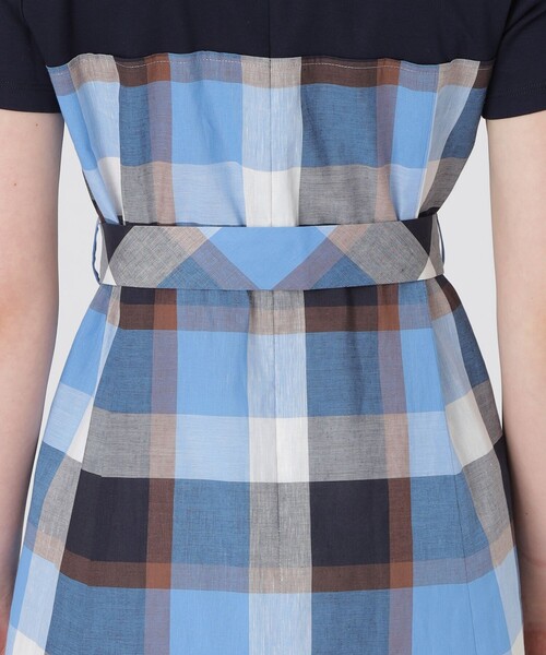 BLUE LABEL CRESTBRIDGE（ブルーレーベルクレストブリッジ）の「【一部店舗限定】CBチェックコットンリネンドッキングドレス（ワンピース・レディース・ライトブルー/グリーン系その他2/レッド系その他4・40/38/36）」の13枚目の写真