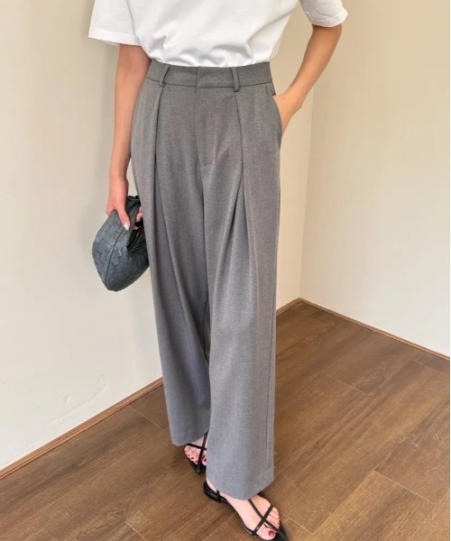 BIRTHDAY BASH(バースデイバッシュ)の「TUCK WIDE PANTS(その他パンツ・レディース・グレー・MEDIUM/SMALL)」の2枚目の写真