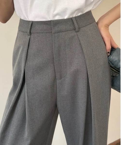 BIRTHDAY BASH(バースデイバッシュ)の「TUCK WIDE PANTS(その他パンツ・レディース・グレー・MEDIUM/SMALL)」の6枚目の写真