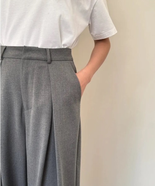 BIRTHDAY BASH(バースデイバッシュ)の「TUCK WIDE PANTS(その他パンツ・レディース・グレー・MEDIUM/SMALL)」の7枚目の写真