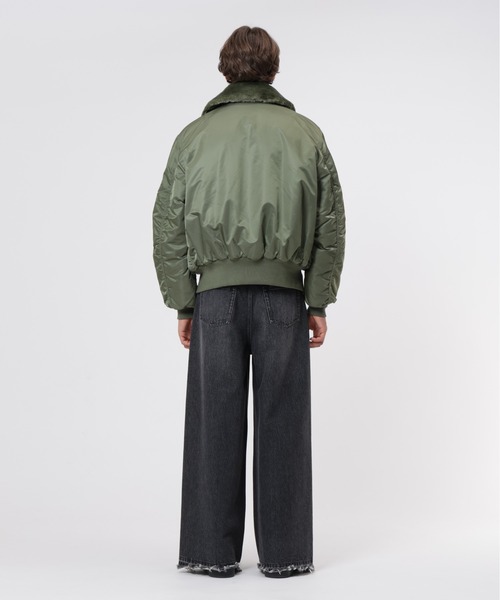 Alpha Industries(アルファインダストリーズ)の「Alpha Industries/アルファインダストリーズ/B-15 HERITAGE FIT FLIGHT JACKET/B-15 ヘリテージフィット フライトジャケット(ミリタリージャケット・メンズ・ブラック/セージグリーン・S/M/L/2XL/XL/XS)」の5枚目の写真