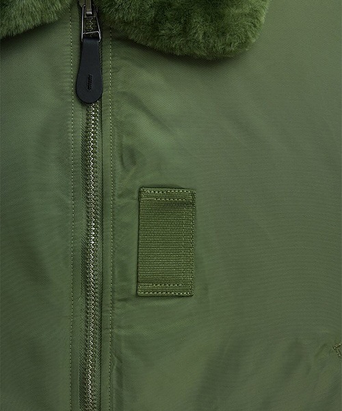 Alpha Industries(アルファインダストリーズ)の「Alpha Industries/アルファインダストリーズ/B-15 HERITAGE FIT FLIGHT JACKET/B-15 ヘリテージフィット フライトジャケット(ミリタリージャケット・メンズ・ブラック/セージグリーン・S/M/L/2XL/XL/XS)」の13枚目の写真