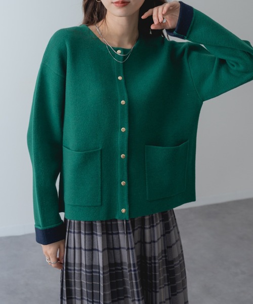 refinedworks(リファインドワークス)の「【refinedworks】金ボタン ジャケット 風 ニット カーディガン(カーディガン/ボレロ・レディース・グリーン/グレー/ブラック・FREE)」の3枚目の写真