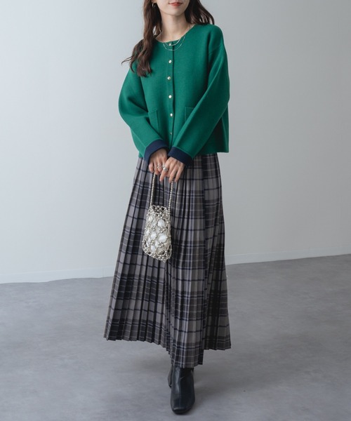 refinedworks(リファインドワークス)の「【refinedworks】金ボタン ジャケット 風 ニット カーディガン(カーディガン/ボレロ・レディース・グリーン/グレー/ブラック・FREE)」の18枚目の写真