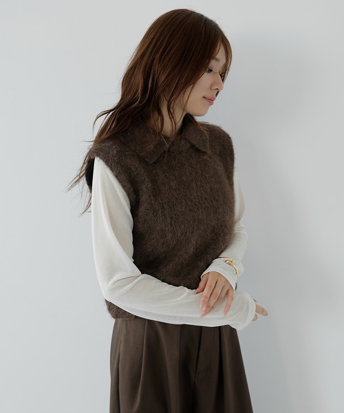 AMUU. PRECIEUSE(アムープレシューズ)の「モヘアポロニットベスト(ニット/セーター・レディース・ブラウン/オフホワイト/ブラック/グレー・FREE)」の17枚目の写真