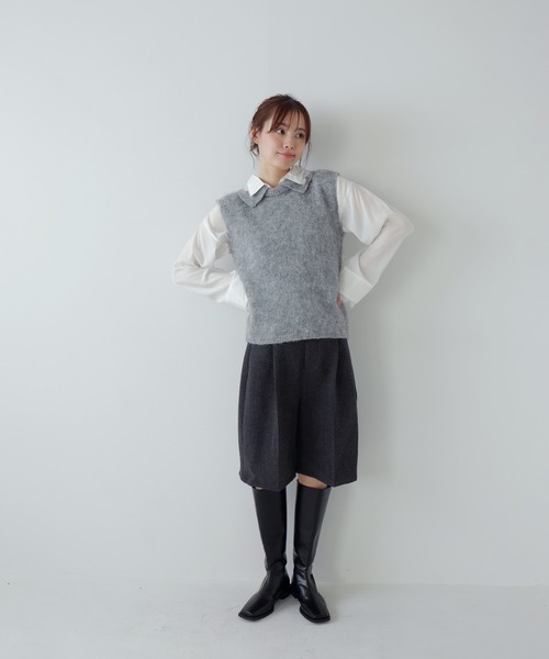 AMUU. PRECIEUSE(アムープレシューズ)の「モヘアポロニットベスト(ニット/セーター・レディース・ブラウン/オフホワイト/ブラック/グレー・FREE)」の8枚目の写真