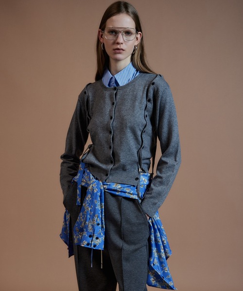 MAISON SPECIAL(メゾンスペシャル)の「Layered Shirt Knit/レイヤードシャツニット(ニット/セーター・レディース・ブラック/ブラウン/グレー・FREE)」の20枚目の写真