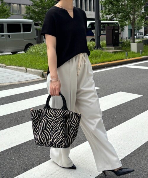 Jena espace merveilleux(ジェナ エスパスメルヴェイユ)の「ゼブラジャガードバッグ(トートバッグ・レディース・ブラウン/グレー/ブラック・FREE)」の5枚目の写真