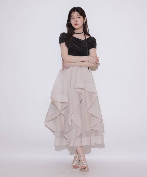 Rirandture(リランドチュール)の「ベロアオフショルトップス(シャツ/ブラウス・レディース・ダークブラウン/オフホワイト/ブラック・2)」の12枚目の写真
