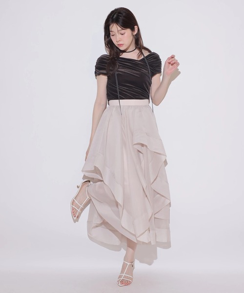 Rirandture(リランドチュール)の「ベロアオフショルトップス(シャツ/ブラウス・レディース・ダークブラウン/オフホワイト/ブラック・2)」の13枚目の写真