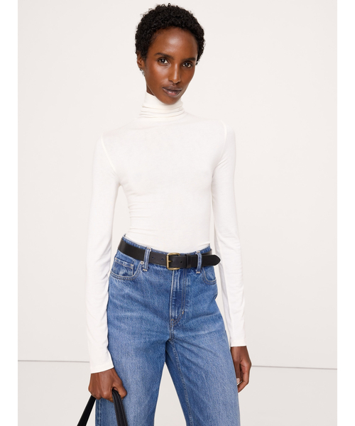 Banana Republic(バナナリパブリック)の「リュクス ウールブレンド タートルネックTシャツ(ニット/セーター・レディース・ブラック/ブラウン/チャコールグレー/ブラウン系その他/オフホワイト/グリーン系その他・XS/L/M/S)」の2枚目の写真