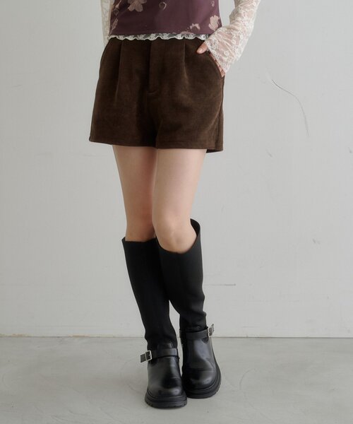 Kastane(カスタネ)の「【S.Mサイズ展開】コーデュロイショートパンツ(その他パンツ・レディース・ブラック/ブラウン・SMALL/MEDIUM)」の4枚目の写真