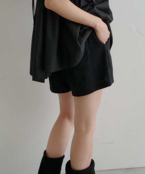 Kastane(カスタネ)の「【S.Mサイズ展開】コーデュロイショートパンツ(その他パンツ・レディース・ブラック/ブラウン・SMALL/MEDIUM)」の12枚目の写真