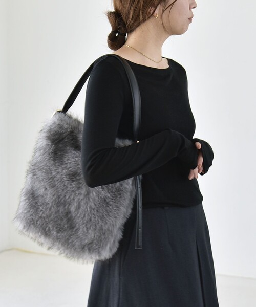 quaranciel(カランシエル)の「quaranciel:〈手洗い可能〉ウール ミックス シアー ボートネック プルオーバー(Tシャツ/カットソー・レディース・グレー/ホワイト/ブラック/パープル・38/40)」の8枚目の写真
