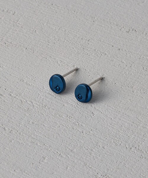 and cloud(アンドクラウド)の「Ink Bijoux Pierce(ピアス(両耳用)・レディース・ブルー・FREE)」の2枚目の写真