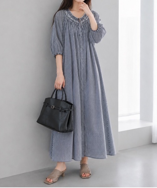 Muffiny(マフィニー)の「リボンネック ギャザーワンピース【Indian Cotton】(ワンピース・レディース・ストライプ/ブルー/ドット/ブラック・MEDIUM)」の15枚目の写真