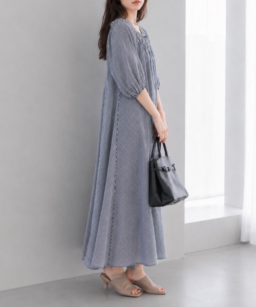 Muffiny(マフィニー)の「リボンネック ギャザーワンピース【Indian Cotton】(ワンピース・レディース・ストライプ/ブルー/ドット/ブラック・MEDIUM)」の17枚目の写真