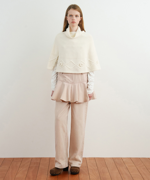 SINOON（シヌーン）の「High Neck Knit Cape (Ivory)（チェスターコート・レディース・アイボリー・FREE）」の3枚目の写真