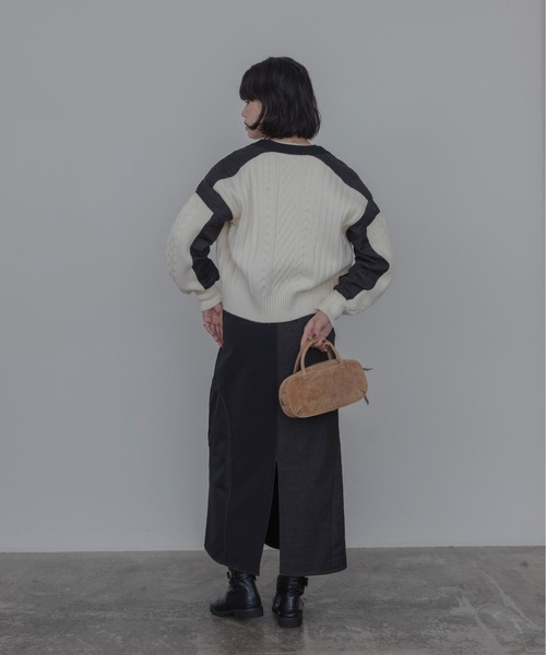 Eimee Law(エイミーロウ)の「キルトジャガード×ケーブルビジューニットブルゾン(ブルゾン・レディース・アイボリー/ダークグレー/ブラック・FREE)」の7枚目の写真