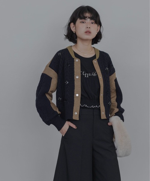 Eimee Law(エイミーロウ)の「キルトジャガード×ケーブルビジューニットブルゾン(ブルゾン・レディース・アイボリー/ダークグレー/ブラック・FREE)」の20枚目の写真