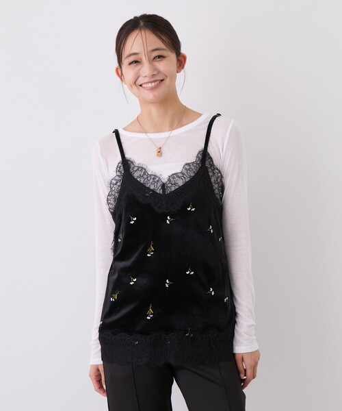 Jayro(ジャイロ)の「刺繍ベロア小花柄キャミソール(キャミソール・レディース・ブラウン/ブラック系その他・M)」の1枚目の写真