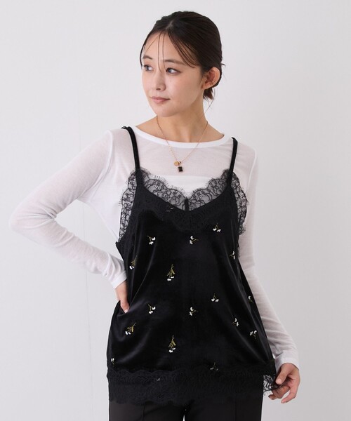 Jayro(ジャイロ)の「刺繍ベロア小花柄キャミソール(キャミソール・レディース・ブラウン/ブラック系その他・M)」の6枚目の写真