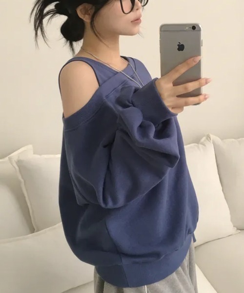 Emilie(エミリー)の「ワンショルダー ルーズラグランスウェット(Tシャツ/カットソー・レディース・ブルー/クリーム/グレー・FREE)」の21枚目の写真