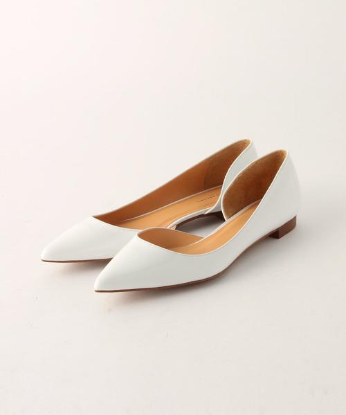 UNITED ARROWS(ユナイテッドアローズ)の「○UBCE エナメル ポインテッドパンプス§◆(パンプス・レディース・ホワイト/ブラック/ネイビー・35h/38/36/37h/36h/35/37)」の2枚目の写真