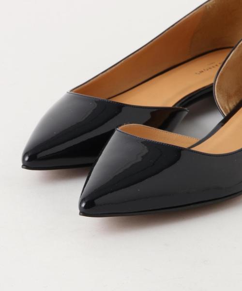 UNITED ARROWS(ユナイテッドアローズ)の「○UBCE エナメル ポインテッドパンプス§◆(パンプス・レディース・ホワイト/ブラック/ネイビー・35h/38/36/37h/36h/35/37)」の6枚目の写真
