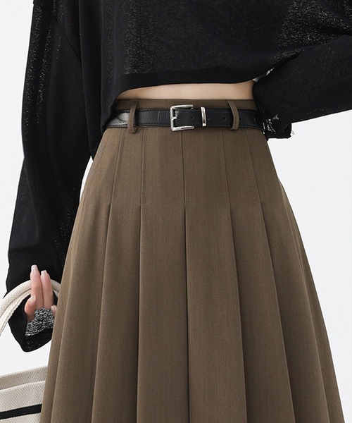 DRESS PLUS（ドレスプラス）の「ハイウエストタックプリーツAラインロングスカート（スカート・レディース・ブラック/ブラウン/チャコール・M/L）」の22枚目の写真