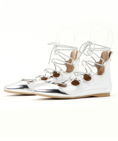 AZUL ENCANTO（アズールエンカント）の「レースアップフラットシューズ（その他シューズ・レディース・ブラック/シルバー・SMALL/LARGE/MEDIUM）」の2枚目の写真