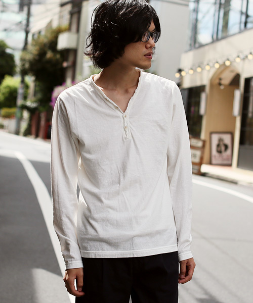 quadro（クオドロ）の「ラフィー天竺Vヘンリーネックtee（Tシャツ/カットソー・メンズ・杢グレー/ホワイト/モスグリーン/ネイビー/チャコールグレー/グレー・MEDIUM/LARGE）」の2枚目の写真