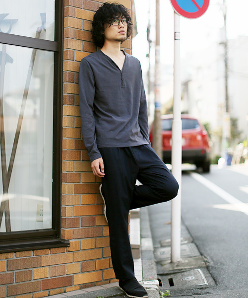 quadro（クオドロ）の「ラフィー天竺Vヘンリーネックtee（Tシャツ/カットソー・メンズ・杢グレー/ホワイト/モスグリーン/ネイビー/チャコールグレー/グレー・MEDIUM/LARGE）」の3枚目の写真