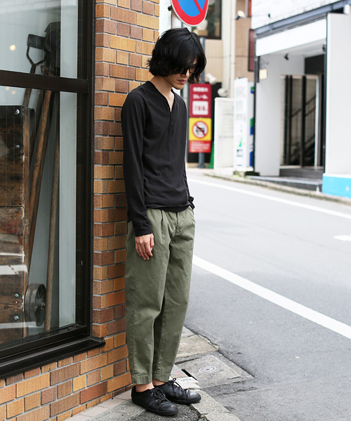 quadro（クオドロ）の「ラフィー天竺Vヘンリーネックtee（Tシャツ/カットソー・メンズ・杢グレー/ホワイト/モスグリーン/ネイビー/チャコールグレー/グレー・MEDIUM/LARGE）」の13枚目の写真