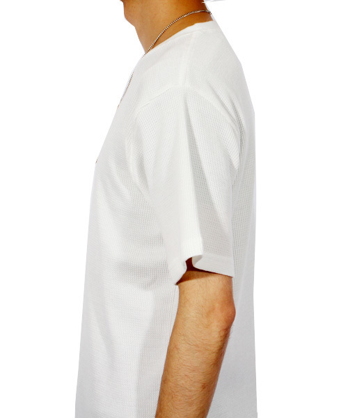 ８(eight)（エイト）の「ロング丈 半袖Tシャツ ワッフル生地 サーマル（Tシャツ/カットソー・メンズ・ブラック/ホワイト/ホワイト×ネイビー/ホワイト×ブラック/ブラック×レッド/グレー/ネイビー・LARGE/MEDIUM/X-LARGE/SMALL）」の16枚目の写真