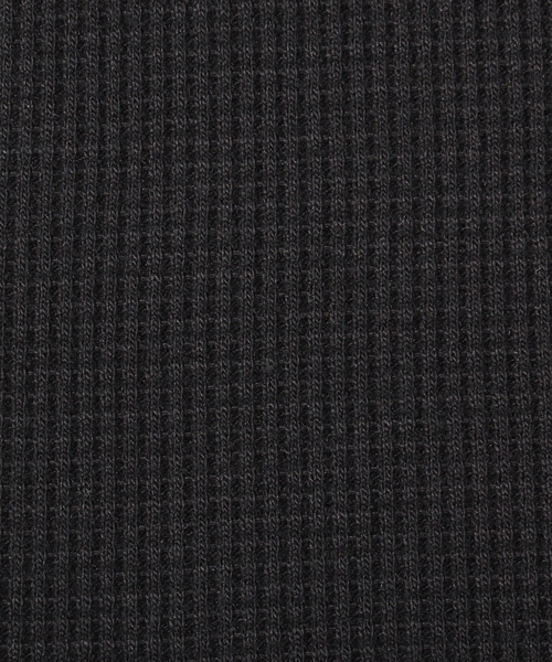 ８(eight)（エイト）の「ロング丈 半袖Tシャツ ワッフル生地 サーマル（Tシャツ/カットソー・メンズ・ブラック/ホワイト/ホワイト×ネイビー/ホワイト×ブラック/ブラック×レッド/グレー/ネイビー・LARGE/MEDIUM/X-LARGE/SMALL）」の21枚目の写真