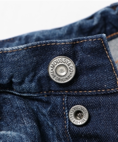 MOUSSY（マウジー）の「MV Crescent Tapered（デニムパンツ・レディース・ブルー・27inch/26inch/24inch/23inch/25inch）」の9枚目の写真