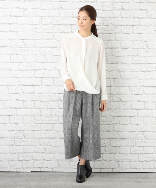 LEPSIM(レプシィム)の「カシュクールブラウスLS 738973(シャツ/ブラウス・レディース・オフホワイト/ブラック/グレー・MEDIUM/LARGE)」の13枚目の写真