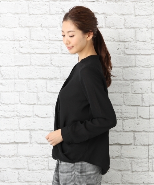 LEPSIM(レプシィム)の「カシュクールブラウスLS 738973(シャツ/ブラウス・レディース・オフホワイト/ブラック/グレー・MEDIUM/LARGE)」の6枚目の写真