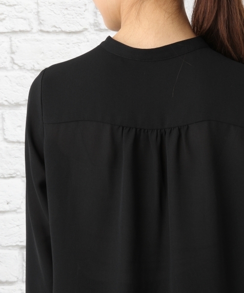 LEPSIM(レプシィム)の「カシュクールブラウスLS 738973(シャツ/ブラウス・レディース・オフホワイト/ブラック/グレー・MEDIUM/LARGE)」の12枚目の写真