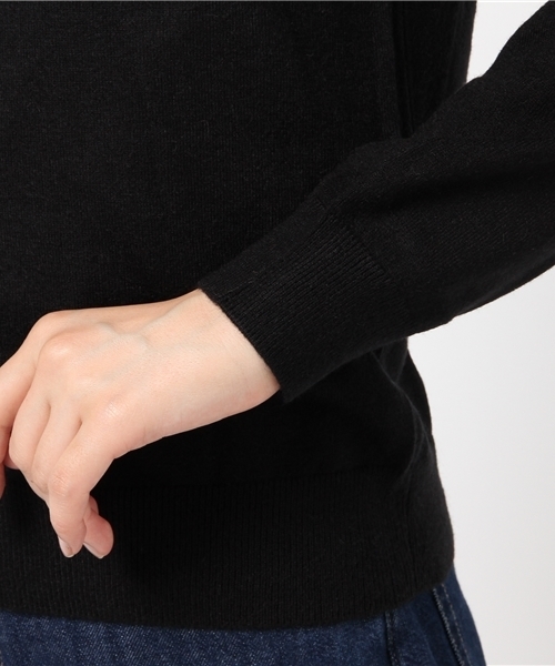 Honeys(ハニーズ)の「ベーシックなクルーネックカーディガン(カーディガン/ボレロ・レディース・ネイビー/ボルドー/マスタード/グリーン/杢グレー/オレンジ/ベージュ系その他/ブラック・L/M/LL)」の13枚目の写真