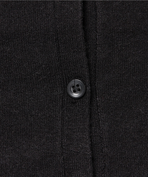 Honeys(ハニーズ)の「ベーシックなクルーネックカーディガン(カーディガン/ボレロ・レディース・ネイビー/ボルドー/マスタード/グリーン/杢グレー/オレンジ/ベージュ系その他/ブラック・L/M/LL)」の16枚目の写真