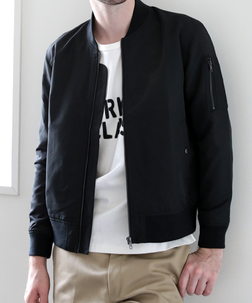 Denime（ドゥニーム）の「MA-1ブルゾン（MA-1・メンズ・ブラック/ベージュ・LARGE/MEDIUM/X-LARGE）」の6枚目の写真