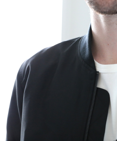 Denime（ドゥニーム）の「MA-1ブルゾン（MA-1・メンズ・ブラック/ベージュ・LARGE/MEDIUM/X-LARGE）」の3枚目の写真