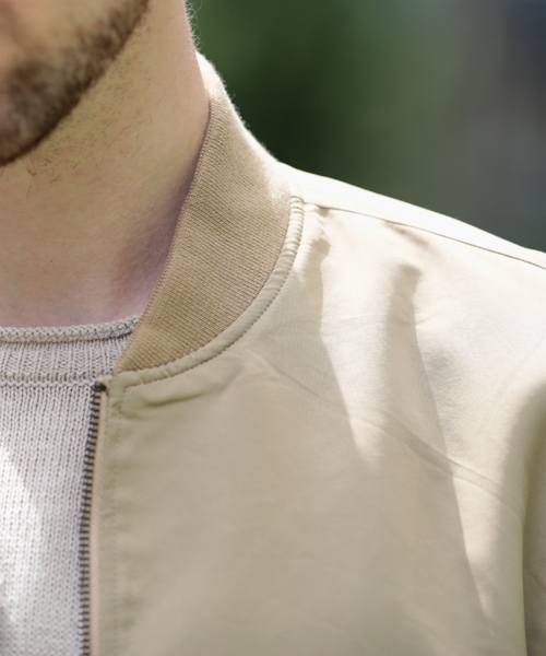 Denime（ドゥニーム）の「MA-1ブルゾン（MA-1・メンズ・ブラック/ベージュ・LARGE/MEDIUM/X-LARGE）」の4枚目の写真