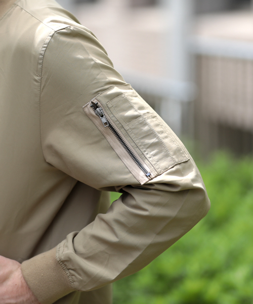 Denime（ドゥニーム）の「MA-1ブルゾン（MA-1・メンズ・ブラック/ベージュ・LARGE/MEDIUM/X-LARGE）」の12枚目の写真