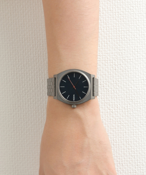 NIXON（ニクソン）の「THE TIME TELLER（アナログ腕時計・メンズ・ブラック/ホワイト/グリーン/ゴールド系その他/ガンメタ/その他1/シルバー/その他2/パープル/その他3/その他4/その他5/その他6/その他7/ブルー・FREE）」の14枚目の写真