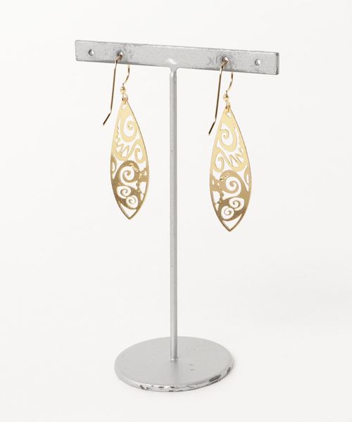 Kahiko（カヒコ）の「【Kahiko】LEIGHTON LAM ポリネシアティアドロップピアス（ピアス（両耳用）・レディース・ゴールド/シルバー・FREE）」の4枚目の写真
