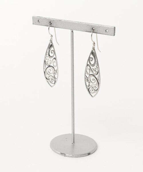 Kahiko（カヒコ）の「【Kahiko】LEIGHTON LAM ポリネシアティアドロップピアス（ピアス（両耳用）・レディース・ゴールド/シルバー・FREE）」の5枚目の写真