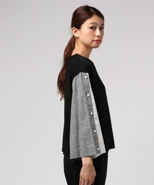 INTERPLANET（インタープラネット）の「フェイクシャツ袖ボトルネックプルオーバー（Tシャツ/カットソー・レディース・ブラック/グレー・FREE）」の3枚目の写真